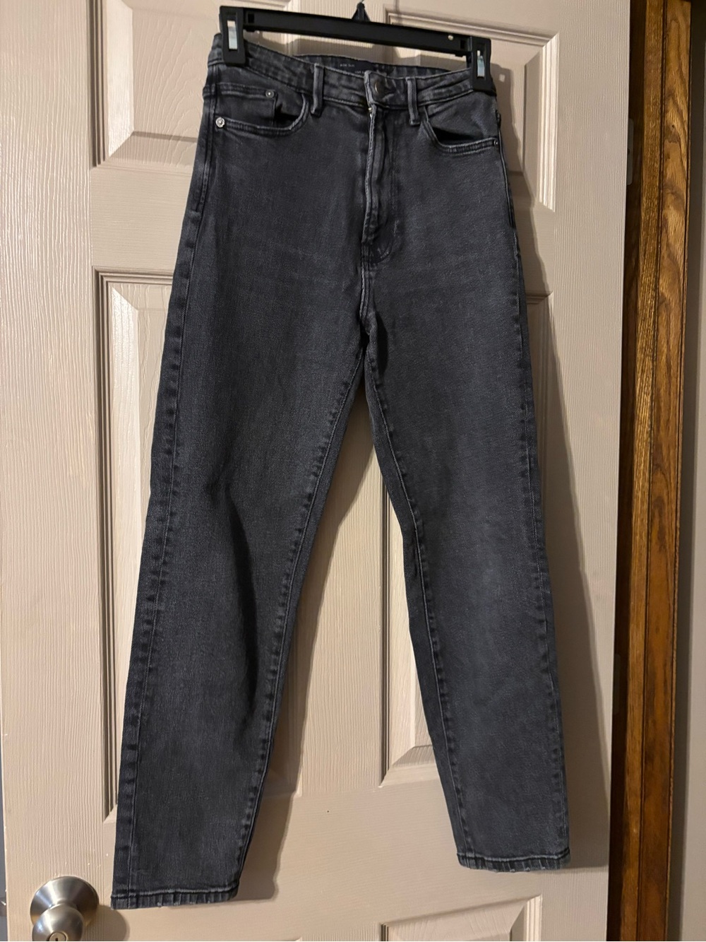 stradivarius Women’s Washed Black Slim Straight Jeans
